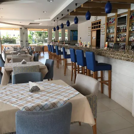 Rhodian Rose 3* פליראקי