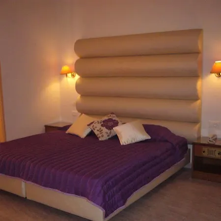 מלון דירות Rhodian Rose פליראקי