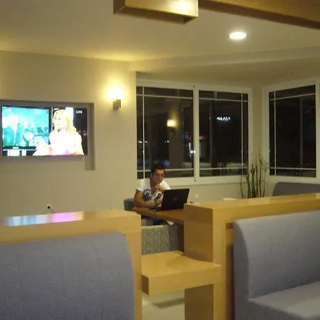 Rhodian Rose 3* פליראקי